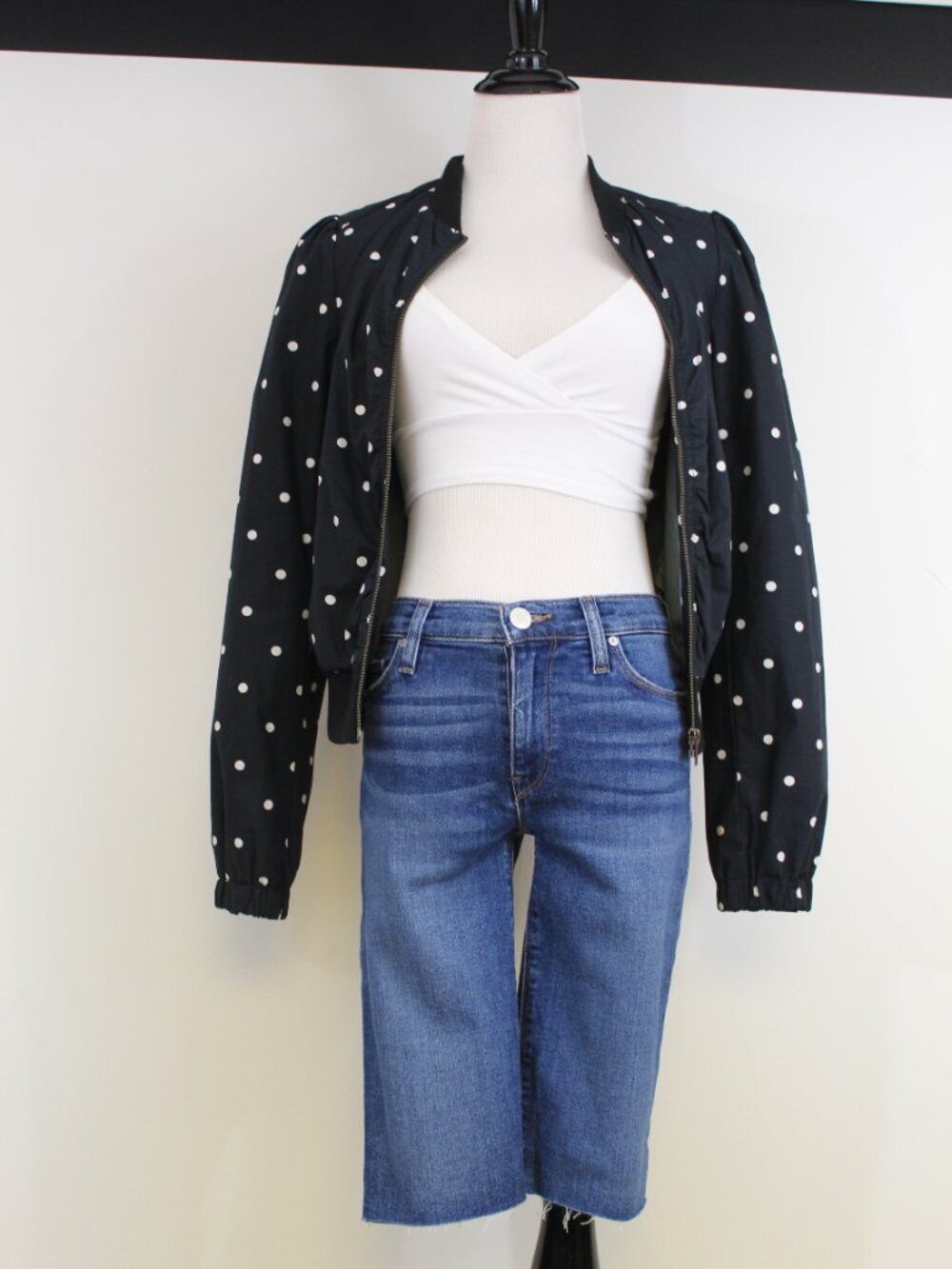 Hudson Amelia Bermuda Shorts 26 Dark Wash Mid Rise‎ Cutoff Denim Summer Staple